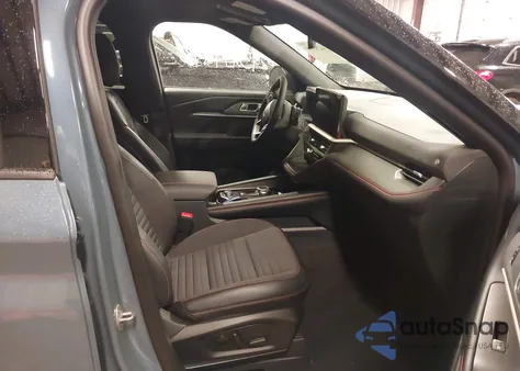 2025 Ford Explorer St-Line from USA, damaged, VIN 1FMUK8KH5SGC68027